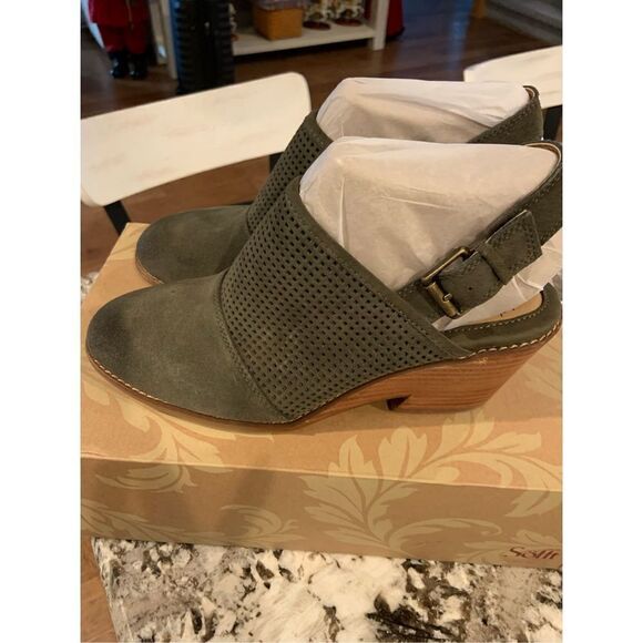 NIB Sofft Sallis Wedge Clog - Picture 1 of 4